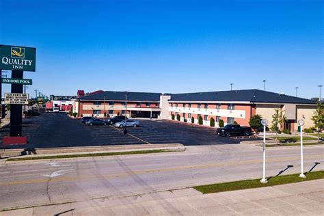 quality inn stadium area green bay
